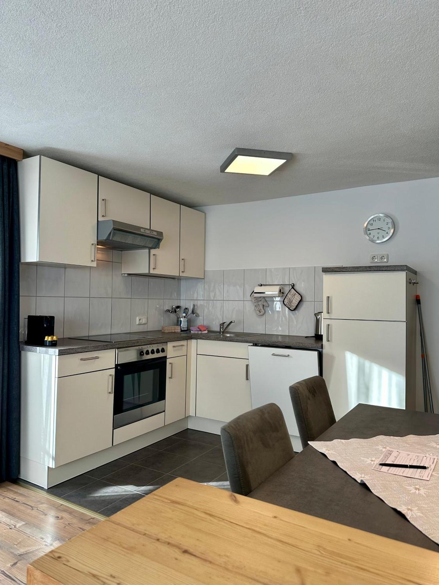 Haus Wierer Mayrhofen Room photo